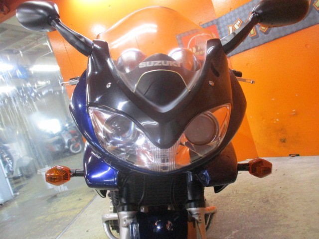 フロントから見てもこの通り状態グッド！大型ビギナーでも安心の純正フルノーマル車両！他店追従不可能価格