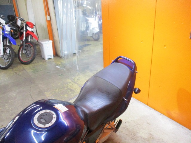 シートもこの通り破れもなければへたりもありません！来店が難しい場合にはお電話にて通販も可能ですよ！