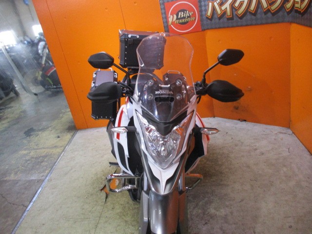 フロントから見てもこの通り状態グッド！！アドベンチャー系がなんとこの価格で買えちゃいますよ！決済価格