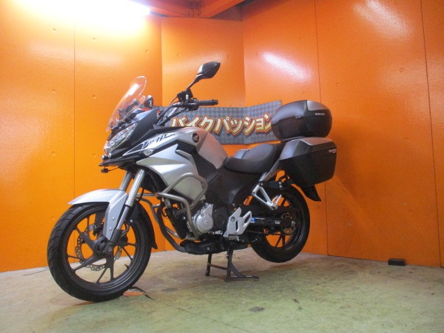 こちらの車両は納車点検を行わないので保証はありませんが支払総額がとってもリーズナブル！