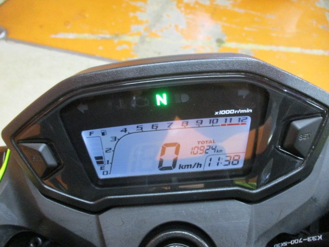 走行も１０９２４ｋｍ！！燃料消費率１Ｌ＝５０．１ｋｍは２５０とは思えない高燃費車両！早い者勝ちの一台