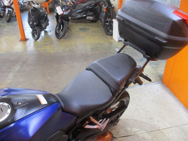 シートもこの通り破れもなければへたりもありません！来店が難しい場合にはお電話にて通販も可能ですよ！