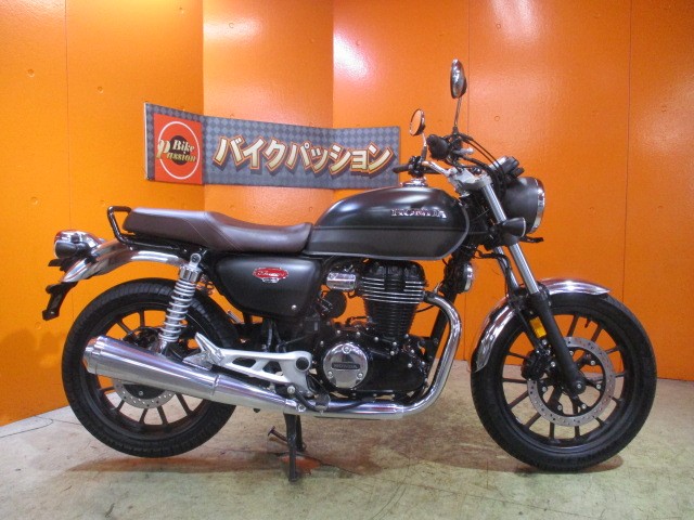 横から見てもこの通り状態グッド！！ＧＢ３５０が最高出力１５ｋｗに対してＣＢ３５０は１５．５ｋｗですよ