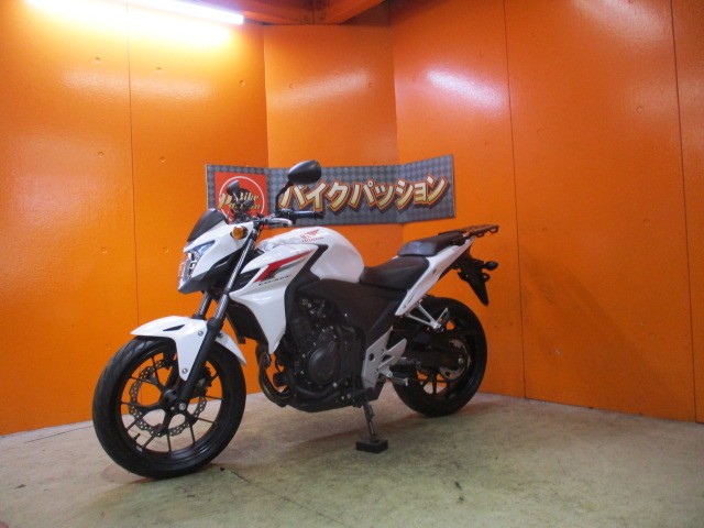 最長２４か月保証付き！！カラーも人気の高いパールサンビームホワイト！勿論通販も大歓迎の一台！！