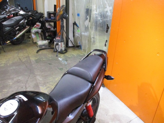 シートもこの通り破れもなければへたりもありません！大型の車体なのでタンデムも楽々ですよ！！