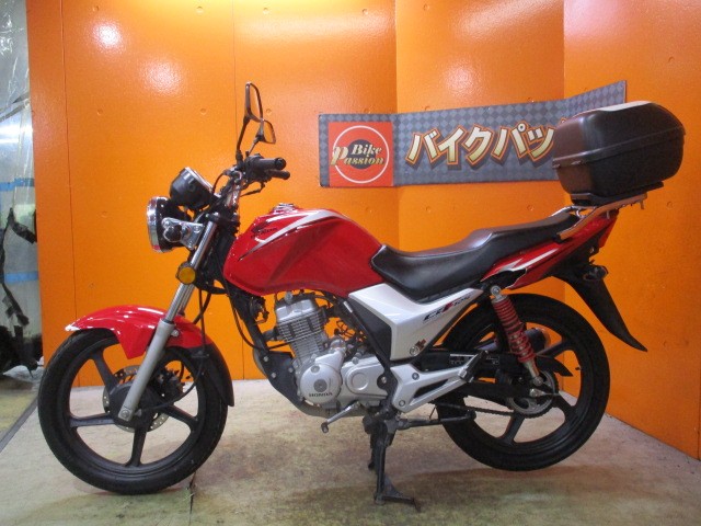 反対側もこの通り状態グッド！！価格はお安いですが、写真の通り状態グッドな一台！悩むのは危険な一台！！