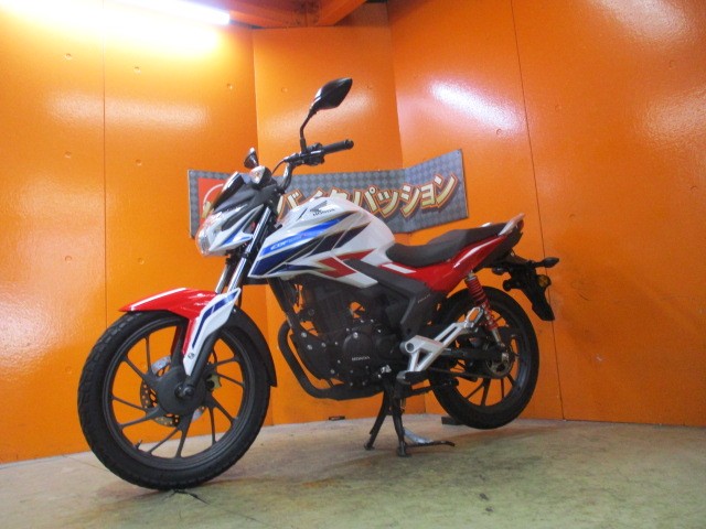 最長２４か月保証付き！！カラーも人気の高いロスホワイト！ビギナーでも安心の純正フルノーマル車両！！