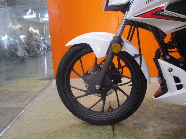 シートもこの通り状態グッド！当社は価格は安くても車両の質は本当に高いので、常時即売れですよ！