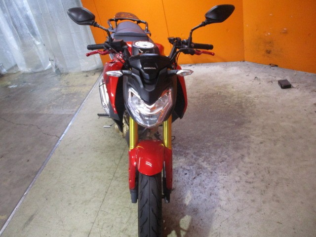 フロントから見てもこの通り状態グッド！ヘッドライトは勿論！ＬＥＤ！左右アジャスター機能付社外レバー！