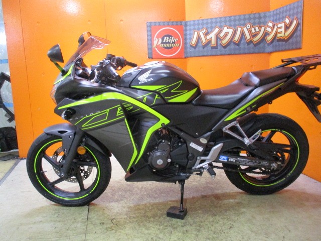 反対側もこの通り状態グッド！！高年式の２０１８年モデルが驚きのこの価格設定！！早い者勝ちの一台！！