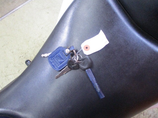 純正鍵もこの通りきちんと２本装備！しかも１本は未使用ですよ！通販も大歓迎の一台！他店追従不可能価格！