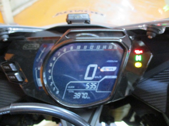 走行なんと３８７０ｋｍの低走行車！！ＥＴＣも装備！最高出力３８ＰＳはやばい！！他店追従不可能価格！