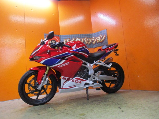 最長２４か月保証付き！！カラーも人気の高いグランプリレッド！！定価もやばいですが、スペックもやばい！