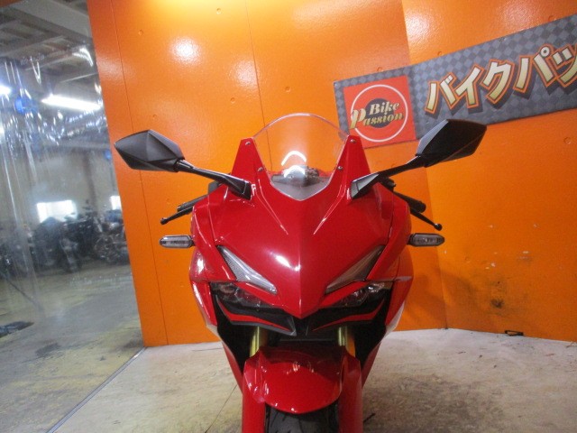 フロントから見てもこの通り状態グッド！！この迫力のフェイスはかっこいい！流石ＣＢＲ２５０ＲＲ！ＡＢＳ