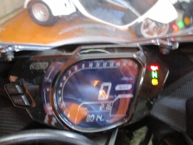 走行も８０１４ｋｍの低走行車！新形状のピストンは最高出力もあげましたが、最大トルクも２ＮもＵＰ！