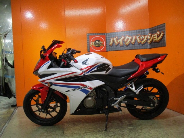 横から見てもこの通り状態グッド外装も写真の通り綺麗な一台は冗談抜きの早い者勝ちですよね！！