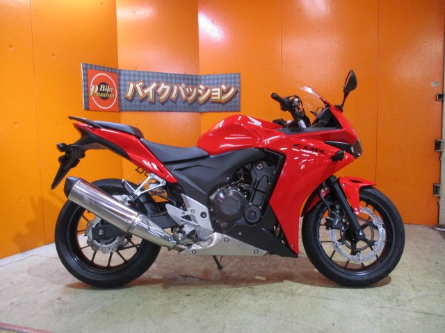 横から見てもこの通り状態グッド！！ここまでの上質車ですから通販も勿論大歓迎の一台ですよ！