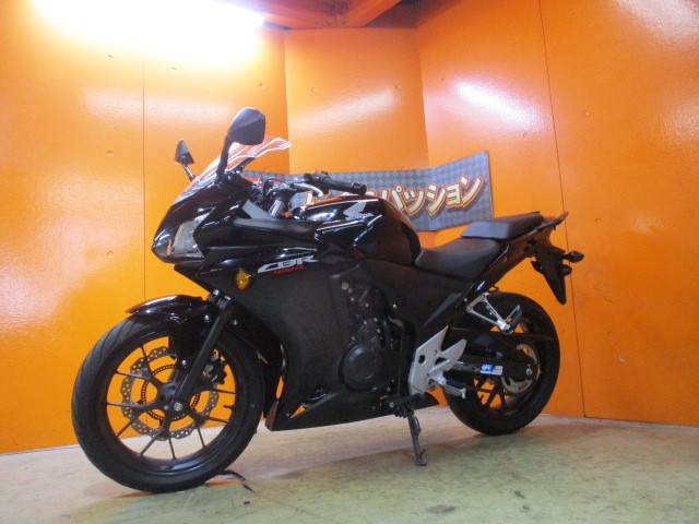 最長２４か月保証付き！！カラーも人気の高いグラファイトブラック！！勝負価格の一台は早い者勝ちですよ！