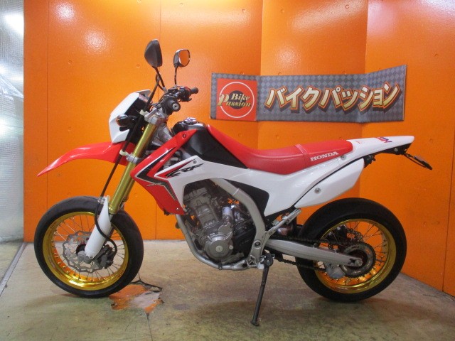 反対側もこの通り状態グッド！オフロード系は球数が少ないのにほしい人は多いので悩むのは危険な一台！