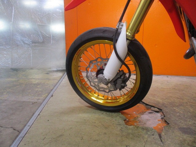 ホイールもこの通り状態グッド！エクセルホイールは前後で軽く２０万以上はする高価なホイールですよ！