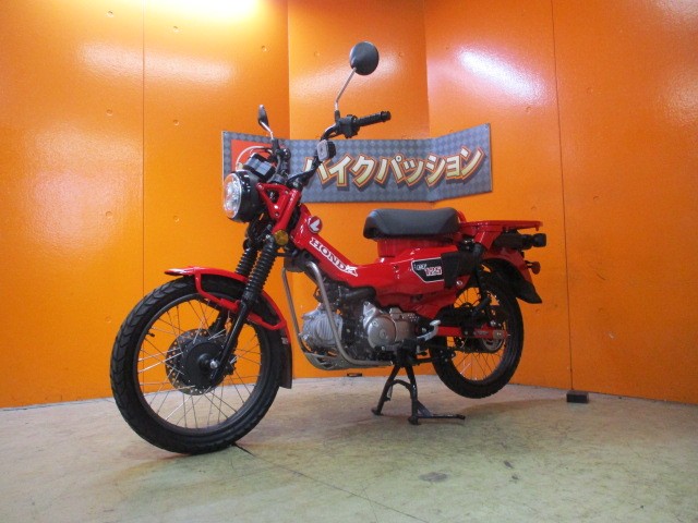 最長２４か月保証付き！！勿論店頭い在庫があるので、購入から納車まで即対応可能ですよ！！