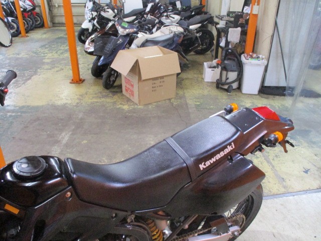 シートもこの通り破れもなければへたりもありません！来店が難しい方はお電話にて通販も可能ですよ！！