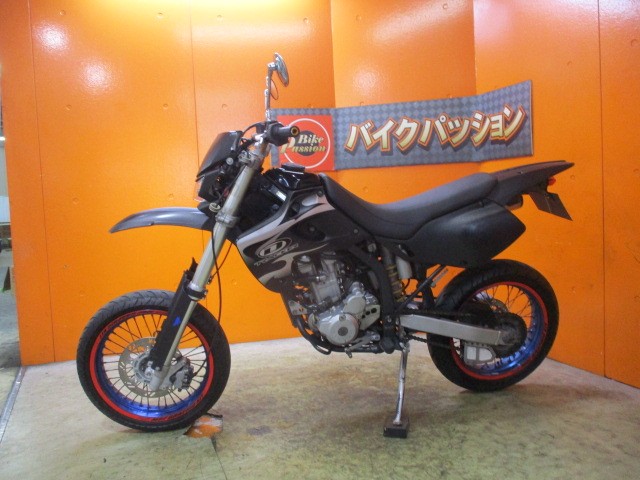 反対側もこの通り状態グッド！専門店でもディーラーでもない量販店の当社だからこそできるこの価格設定！１