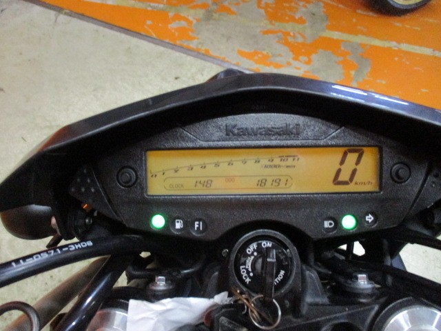 走行もまだまだの１８１９１ｋｍ！Ｄトラッカーは燃料消費率１Ｌ＝５３．５ｋｍの高燃費車両！！