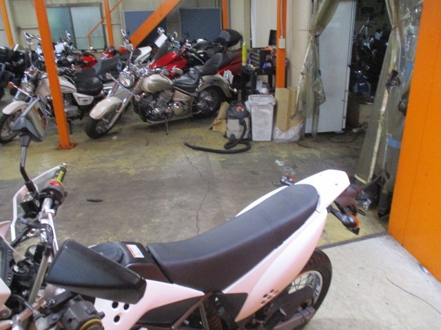 シートもこの通り破れもなければへたりもありません！来店が難しい方はお電話にて通販もですよ！早い者勝ち