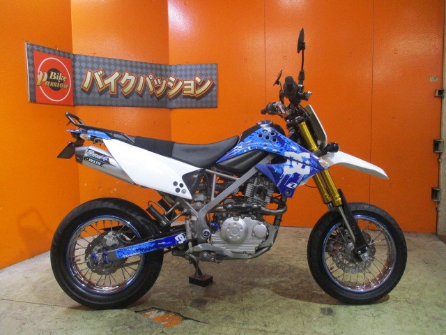 横から見てもこの通り状態グッド！写真の通りとっても綺麗な一台がこの価格は正に他店追従不可能価格！