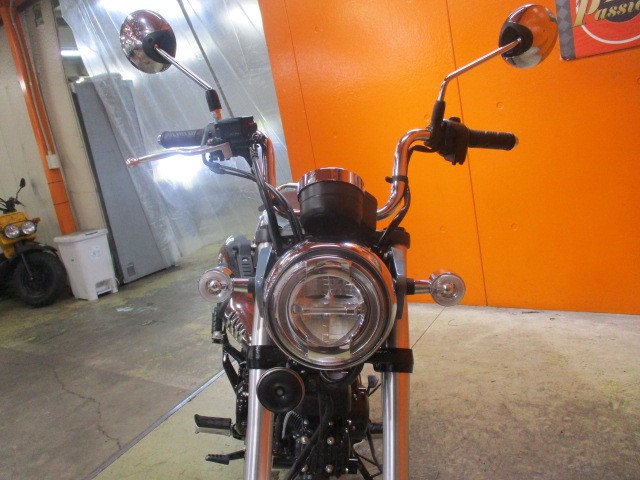 フロントから見てもこの通り状態グッド！ダックスは勿論ヘッドライトもＬＥＤ！夜の走行も楽々ですよ！