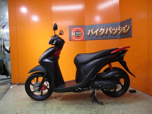 反対側もこの通り状態グッド！このカラーは買取業務を行っている当社でも早々には入荷しませんよ！！