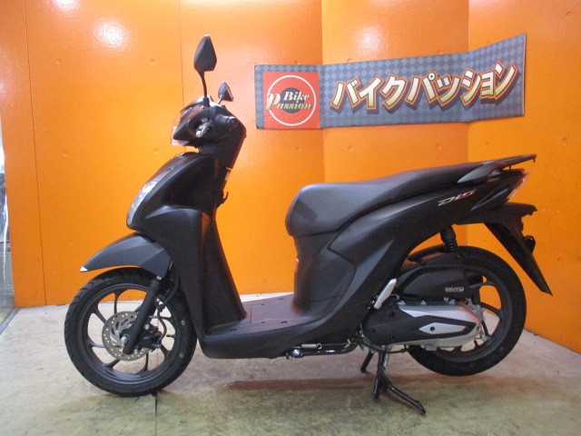 反対側もこの通り状態グッド！！駆動系の樹脂の日焼けもなく機関もとっても良好ですよ！通販も大歓迎の一台