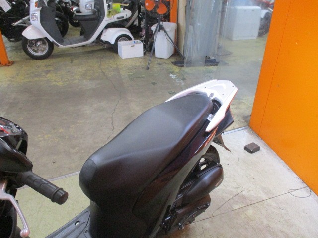 シートもこの通り破れもなければへたりもありません！来店が難しい方はお電話にて通販も可能ですよ！！