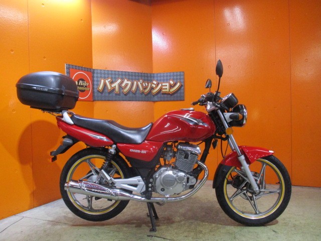 横から見てもこの通り状態グッド！！１２５ＭＴ系は本当に売れるまでが早いので悩むのは危険な一台！！