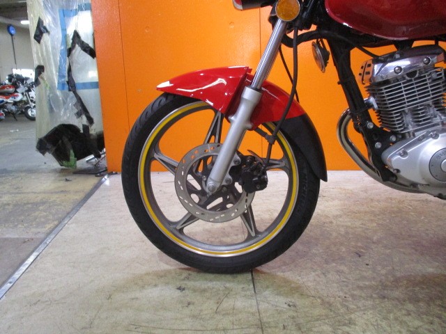 ホイールもこの通り状態グッド！！かっこいい５本キャストがまたネイキッド感でていますよね！勝負価格！！