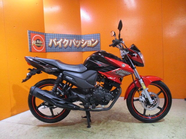 横から見てもこの通り状態グッド！！エンジンもブラックってのがかっこいいフェザー１２５！！