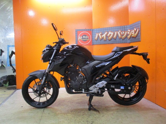 反対側もこの通り状態グッド！！ＦＺ２５は特に中古の球数が少なく、入荷の度に即売れ！悩むのは危険な一台