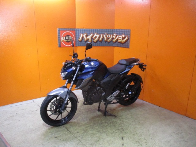 こちらの車両は納車点検を行わないので保証はありませんが支払総額がとってもリーズナブル！勝負価格の一台