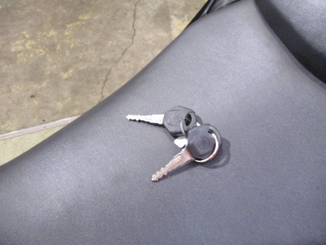 純正鍵もこの通り２本装備！中古車はこういう所もよくチェックですよね！勝負価格の一台！！