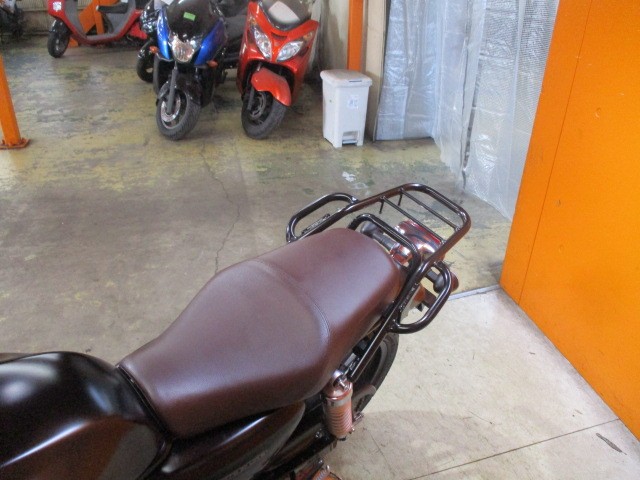 シートもこの通り破れもなくへたりもありません！あるととっても便利社外キャリアも装備済みですよ！