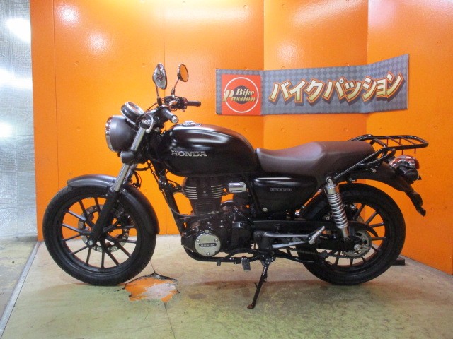 反対側もこの通り状態グッド！やはりこのマットブラックのカッコよさは他のカラーとは違いますよね！