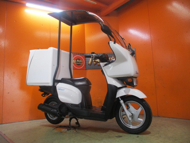 高価なブレッザのルーフＫＩＴ付きの２０１９年モデルが入荷！購入を希望の方は０９０４４１８５３３２小西