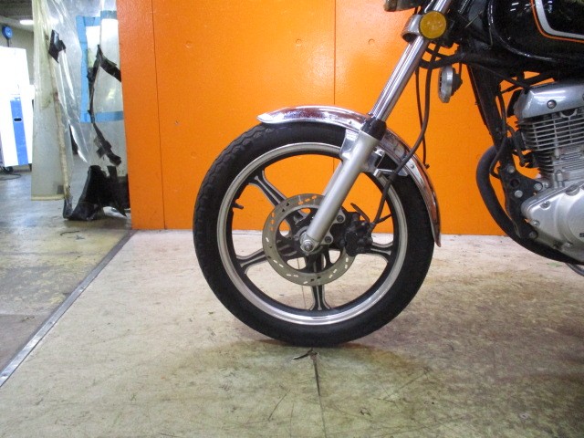 ホイールもこの通り状態グッド！！またこの５本キャストがかっこいいですよね！！他店追従不可能価格！！