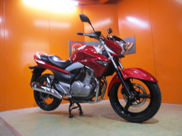 お買い得で綺麗なＧＳＲ２５０が入荷！！即売れ必須の一台！購入を希望の方は０９０４４１８５３３２小西！