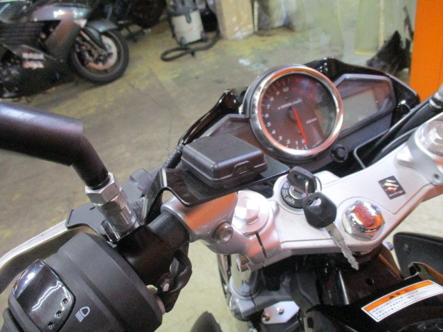 これは嬉しいオプション！！高価な分離型ＥＴＣ装備！ＥＴＣ付きでこの価格は本当にお安い！！