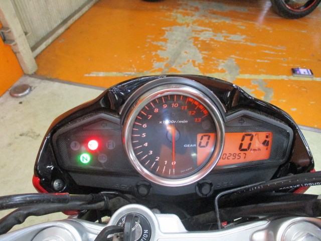 走行びっくり低走行の２９５７ｋｍ！！ここまでの低走行車が今ならこの価格ですよ！早い者勝ちの一台！！