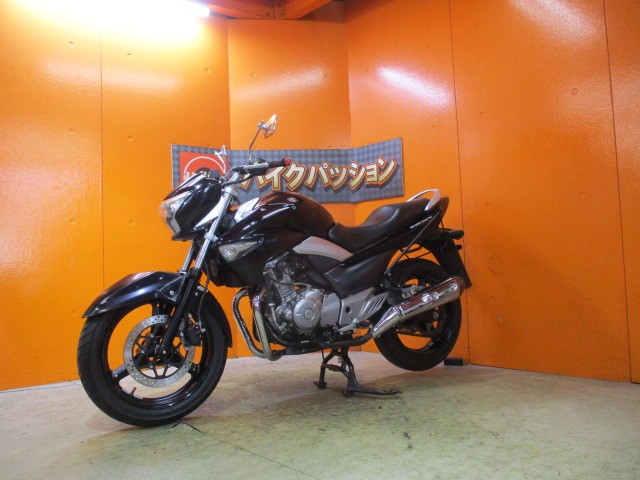 最長２４か月保証付き！！カラーも男女問わず人気の高いパールネブラーブラック！かっこいい！！