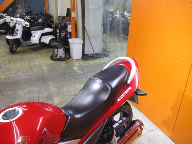 シートもこの通り破れもなければへたりもありません！来店が難しい方はお電話にて通販も可能ですよ！！