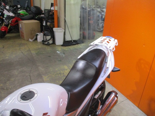 シートもこの通り破れもなければへたりもありません！ＧＳＲはトルクが太いのでタンデムも楽々ですよ！！